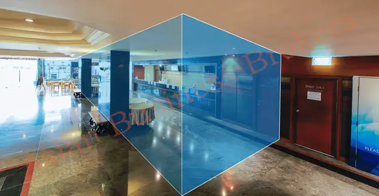 0149629 Large Area of Lobby Space with Cafe for Rent in Busy Bangkok Hotel