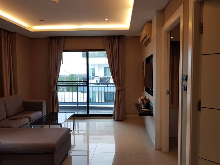 Condo 51 sqm Corner unit, High Floor for Rent Close to South Pattaya.  Will available 20/02/25