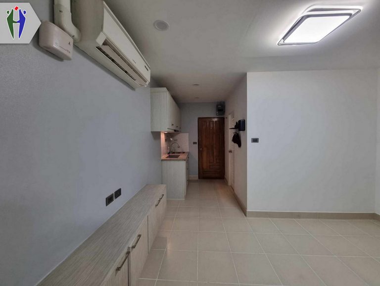 Condo for rent, Central Pattaya, 8,000 baht, next to Sukhumvit Road.