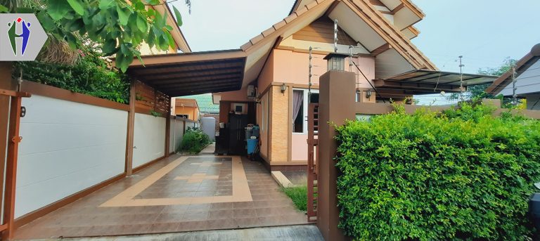 Single House Soi Chaiyapruk for Rent 3 Bedrooms 18,000 baht with Garden