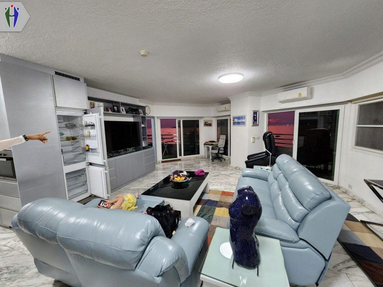 Markland Condo for rent, North Pattaya, price 70,000 baht.will available 01/03/25
