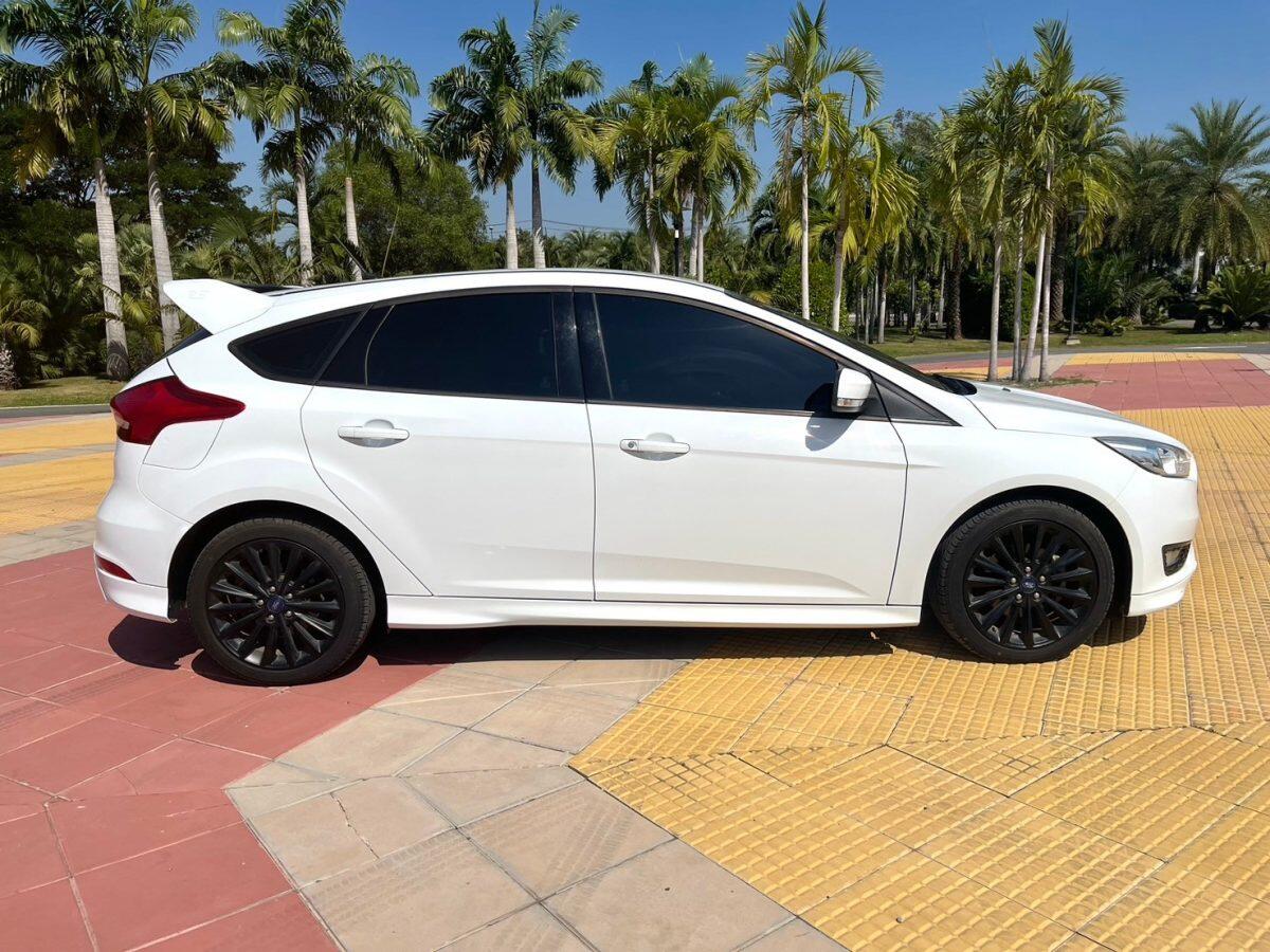 2018 Ford Focus 1.5 — photo 2
