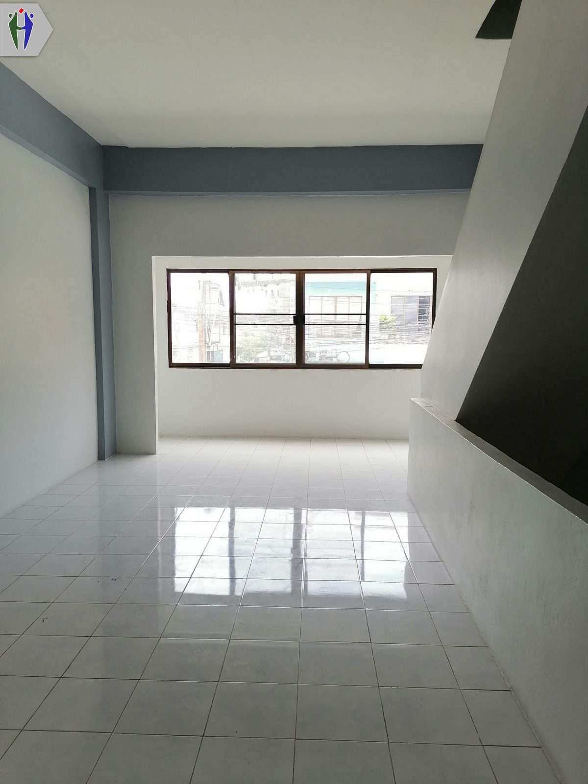 Commercial building for rent, Son Nen Phlap Wan. — photo 2