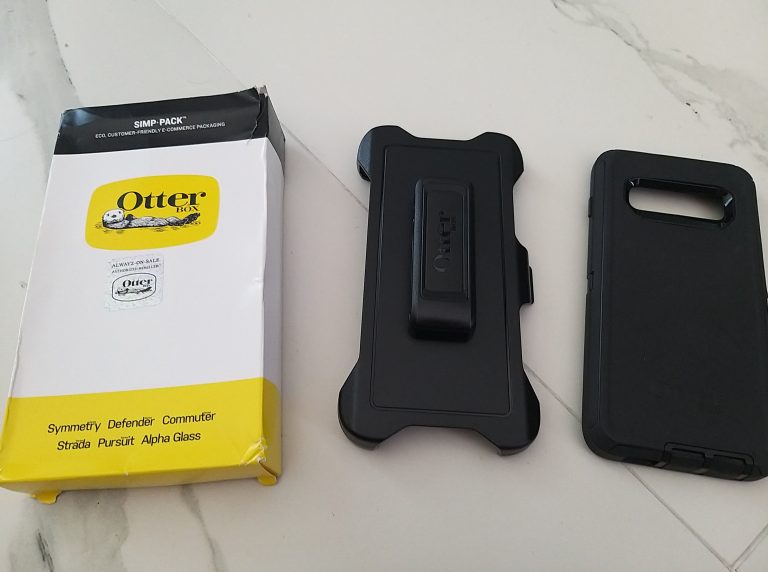Otterbox case for Samsung S10