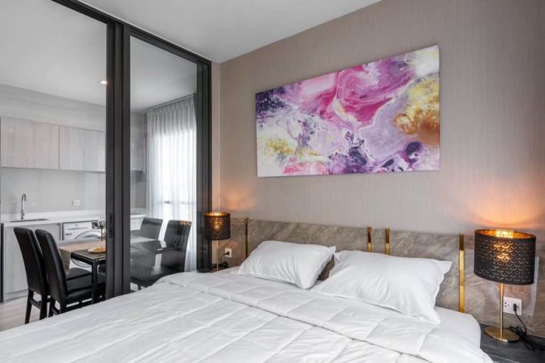🌟 For Rent: Stylish 2-Bedroom Corner Unit at Life Sukhumvit 48 🌟
