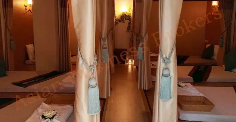 0109117 Opulent Massage and Spa in Great Silom Location