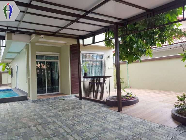 Single house Pool Villa for rent in Pratumnak, 3 bedrooms for rent, 55,000 baht.