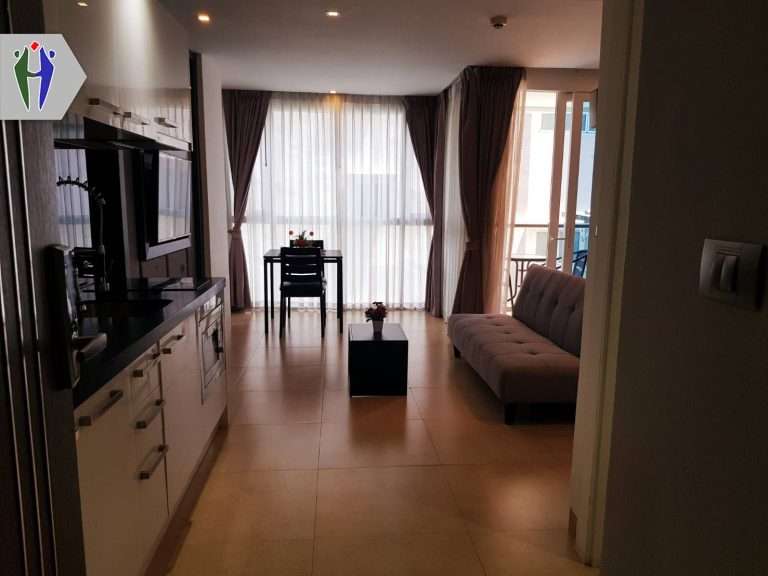 Condo for rent  Central Pattaya CENTARA AVENUE Close to Boukhaw