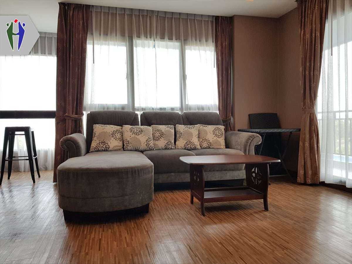 Condo Corner unit, Corner room, Beautiful room with new furniture, city view and pool view  South Pattaya — photo 3