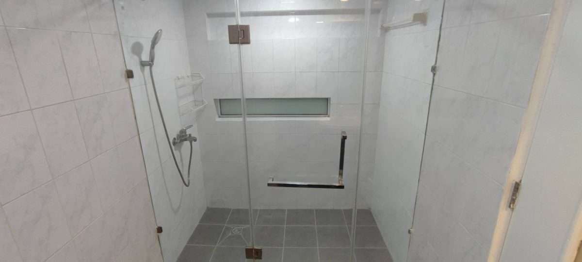 Rent Luxury Condo at Sukhumvit 18 BTS PHORM PHRONG , NANA  ,ASOK — photo 2