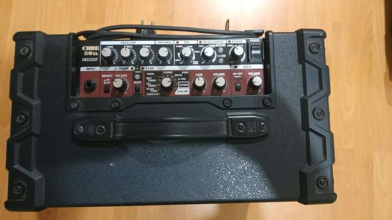 AMPLIFIER ROLAND CUBE 80XL