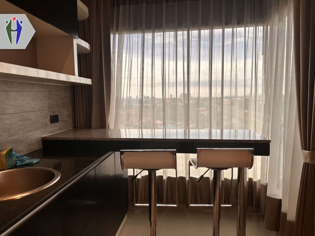 Condo 51 sqm Corner unit, High Floor for Rent Close to South Pattaya. — photo 2