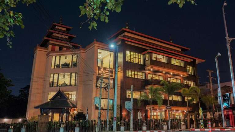 Selling below appraisal price!! 4-star Boutique &amp; Spa Hotel near Thapae Gate, Chiang Mai Province