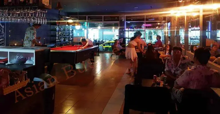 0143999 Restaurant and Bar in Srinakarin, Bangkok for Sale