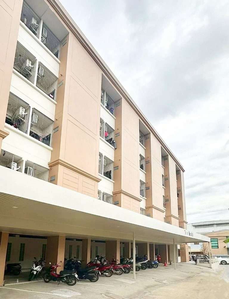 HOT DEAL!! Corner apartment for sale, on 2 sides of the road near Chiang Mai Rajabhat University