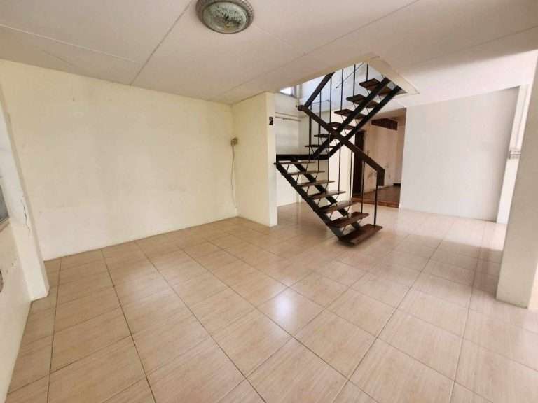 Rent Single House without furnitures sukhumvit 93