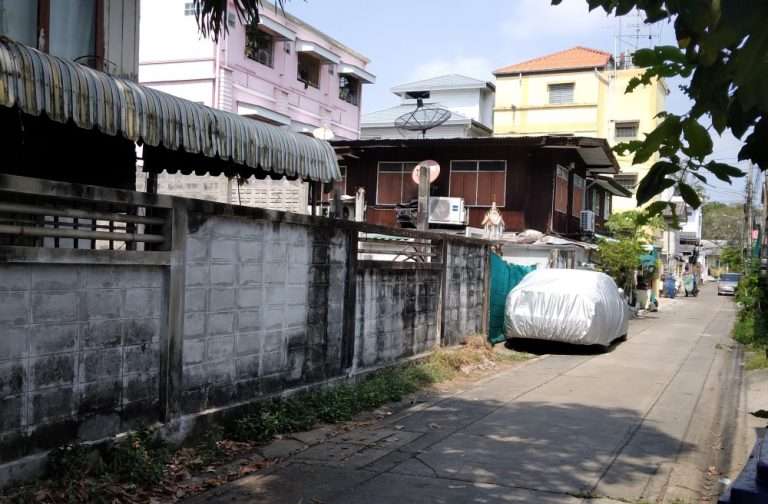 LAND FOR SALE SUKHUMVIT 54  suitable for House, Residence   ขายที่ดินพร้อมสิ่งปลูกสร้าง สุขุมวิท 54