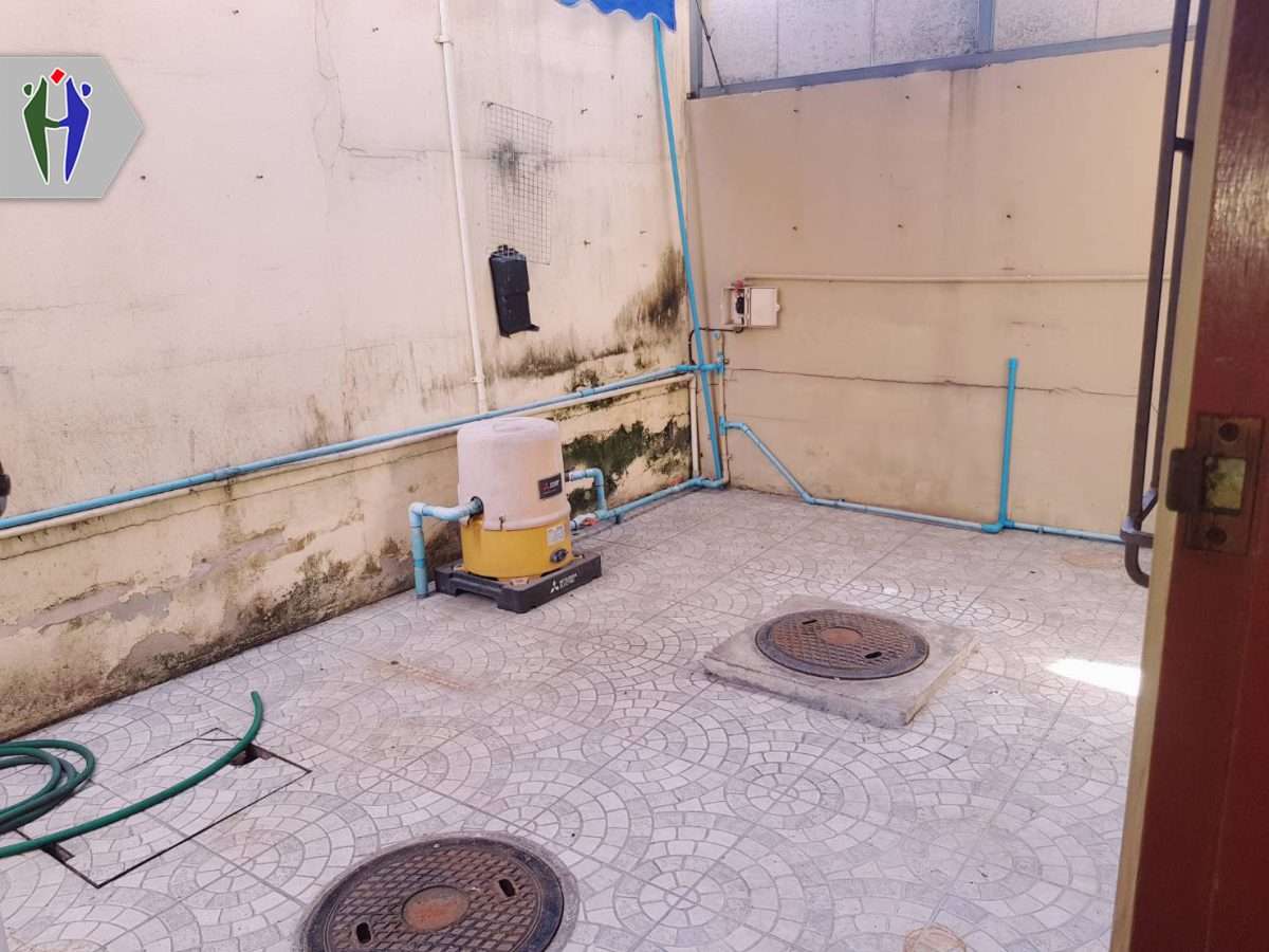 Commercial Building For RENT Chaiyapruk 15000 baht per month 1 air condition — photo 3