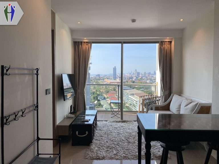 Condo for rent,T he Riviera Ocean Drive, walk to the beach 5 minutes