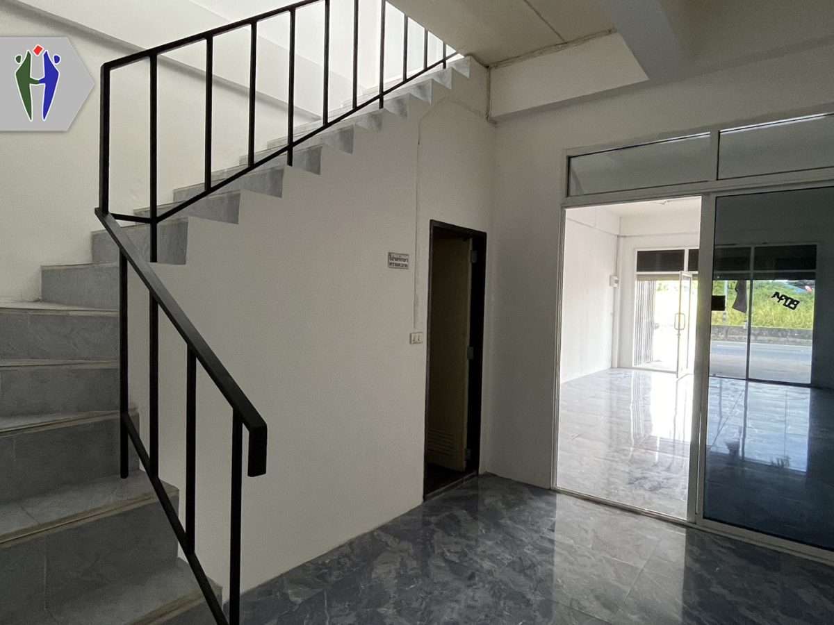 Two-story townhouse for rent in Chaiyaphruek — photo 3