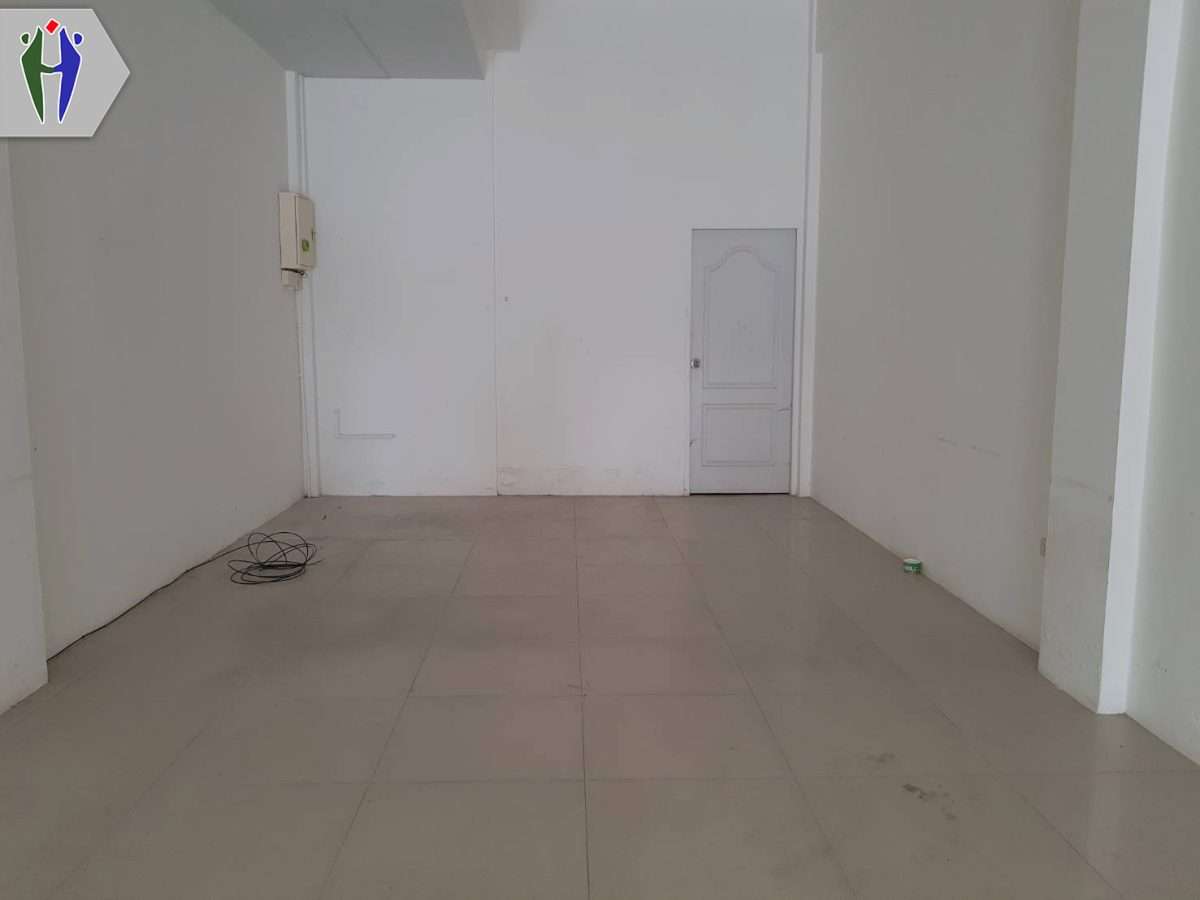 Commercial building for rent Huayyai 15,000 baht — photo 3
