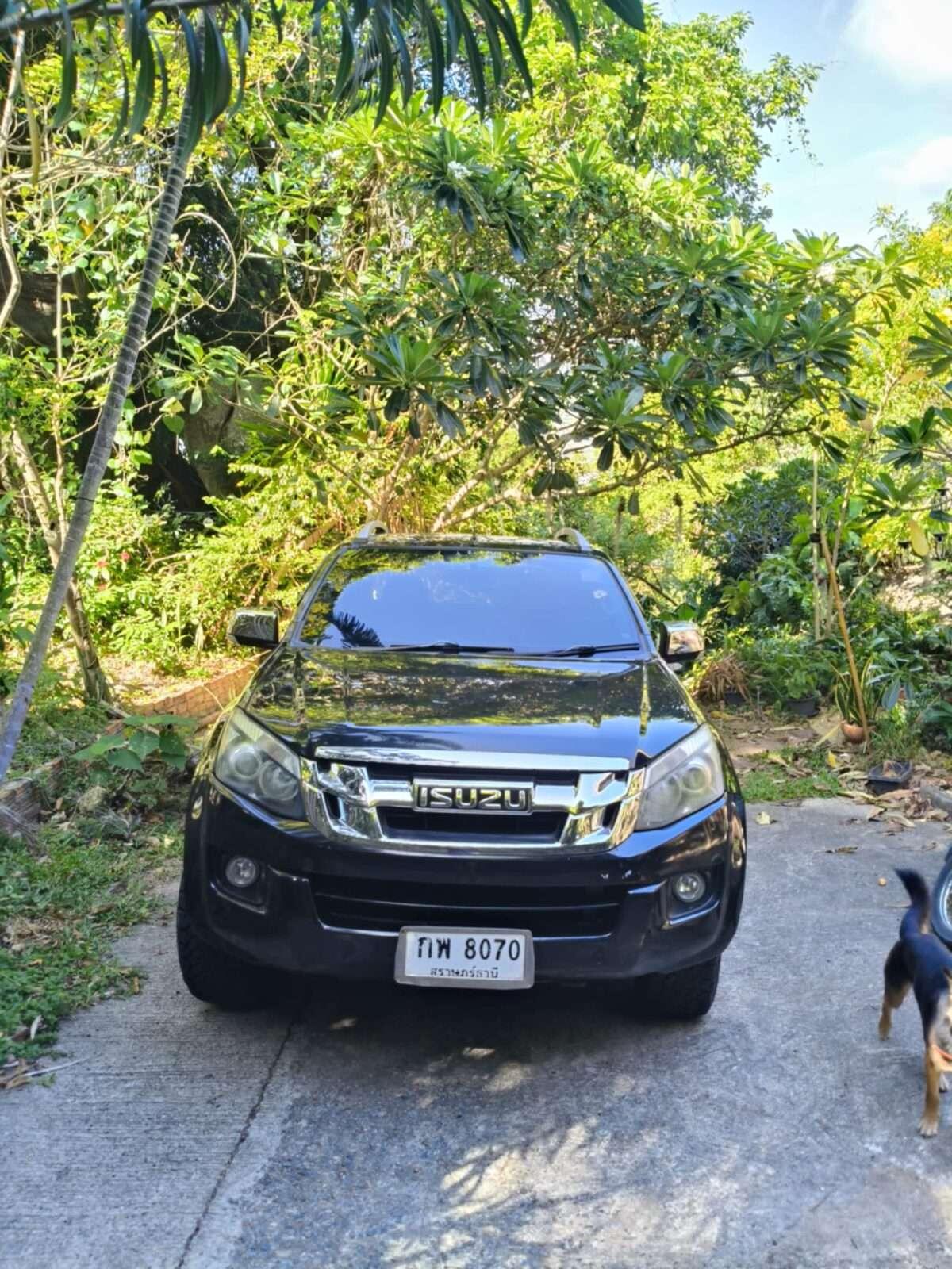 For Sale: Isuzu D-Max 2012 – 4×4 Automatic — photo 2