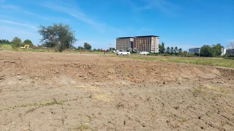 Sale Nice Land 5 Rais Nakhon Pathom suitable for residence and Projects Selling land 8,000 sq.m ขายที่ดินเปล่า กำแพงแสน นครปฐม