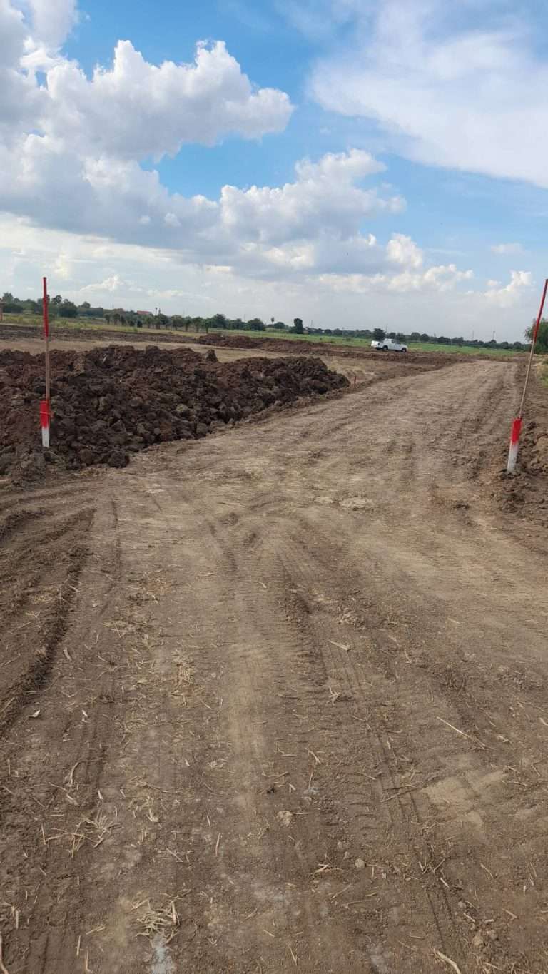 Sale Nice Land 5 Rais Nakhon Pathom suitable for residence and Projects Selling land 8,000 sq.m. at Nakhon Pathom ขายที่ดินเปล่า นครปฐม