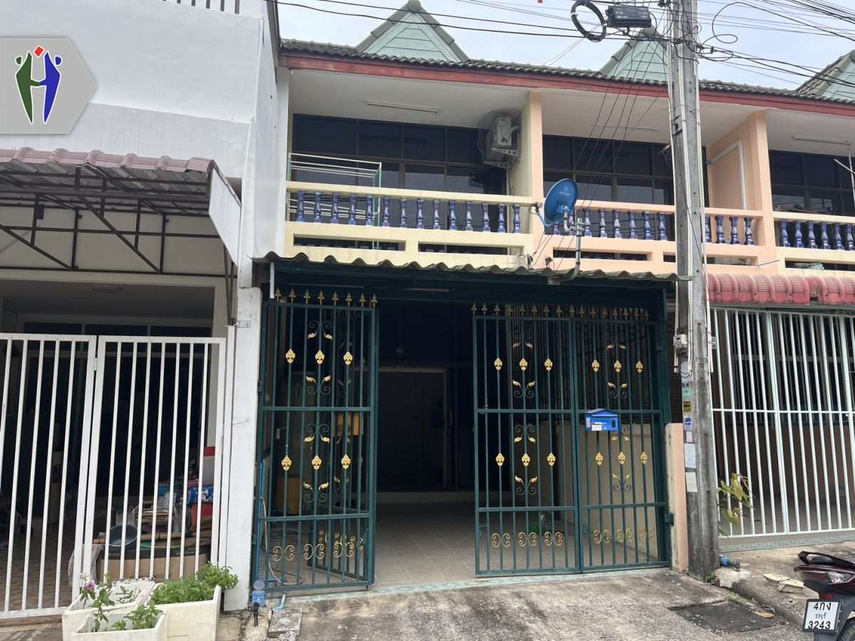 Two-story townhouse for rent in Chaiyaphruek 2