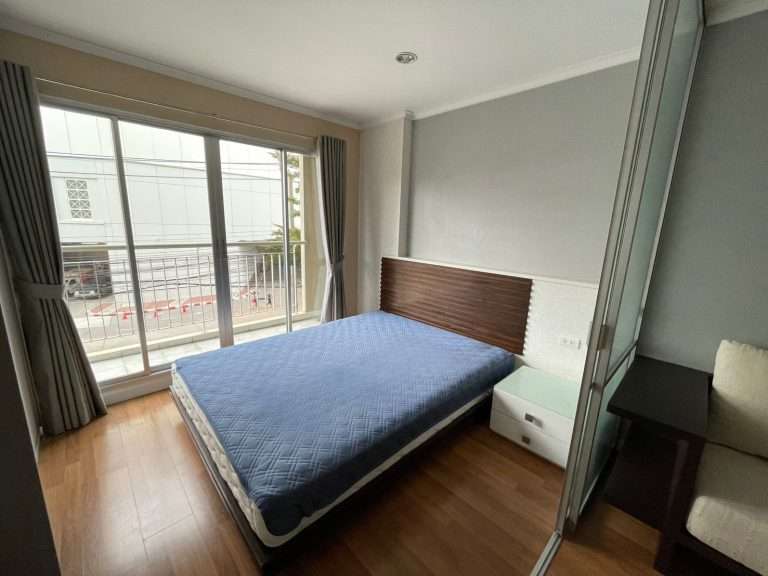 Rent nice condo lumpini 1 Beds  35 sqm. 2nd Floor zone Ram Intra-Lak Si
