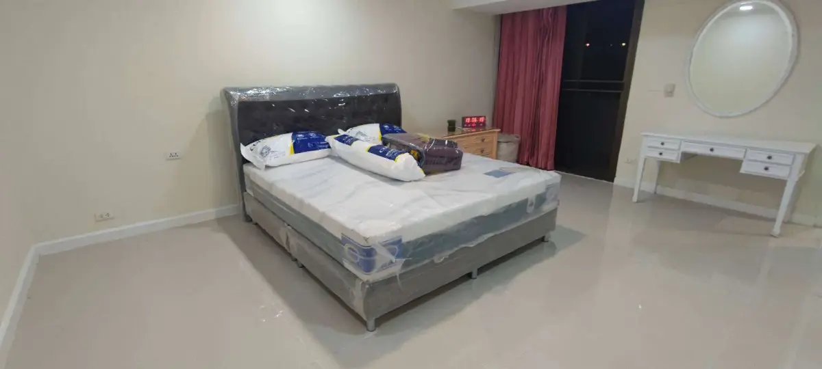 Luxury Condo  for rent now  3  Beds size room too big at sukhumvit soi 18 ให้เช่าคอนโดหรู เฟอร์ใหม่ ราคาถูกพิเศษ 3 นอน — photo 3