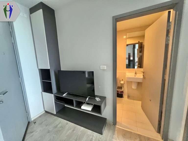 The Base Condo for rent in South Pattaya, near Central Festival Pattaya Beach. 29 square meters.