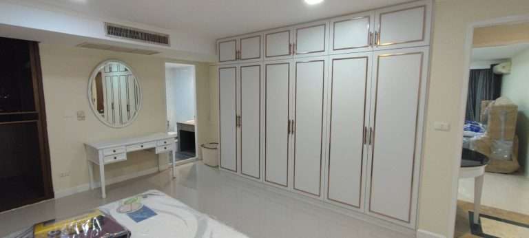 Condo for rent 4 Beds big area Sukhumvit 18 ให้เช่าคอนโดหรู ห้องใหญ่ 3 นอน