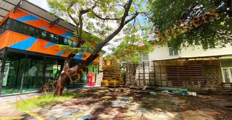 0149516 Improved Land for Freehold Sale Upper Sukhumvit Thailand