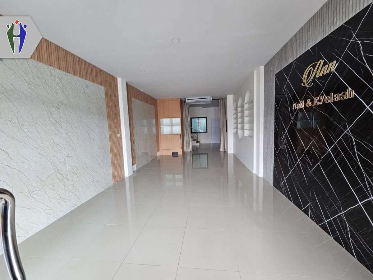 Commercial Building for Rent 35,000 THB — photo 2