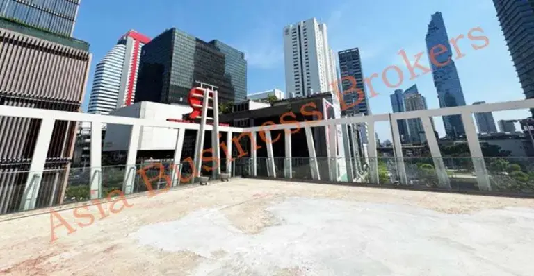 0109144 Rooftop Space for Rent in Centrally Located Bangkok Hotel