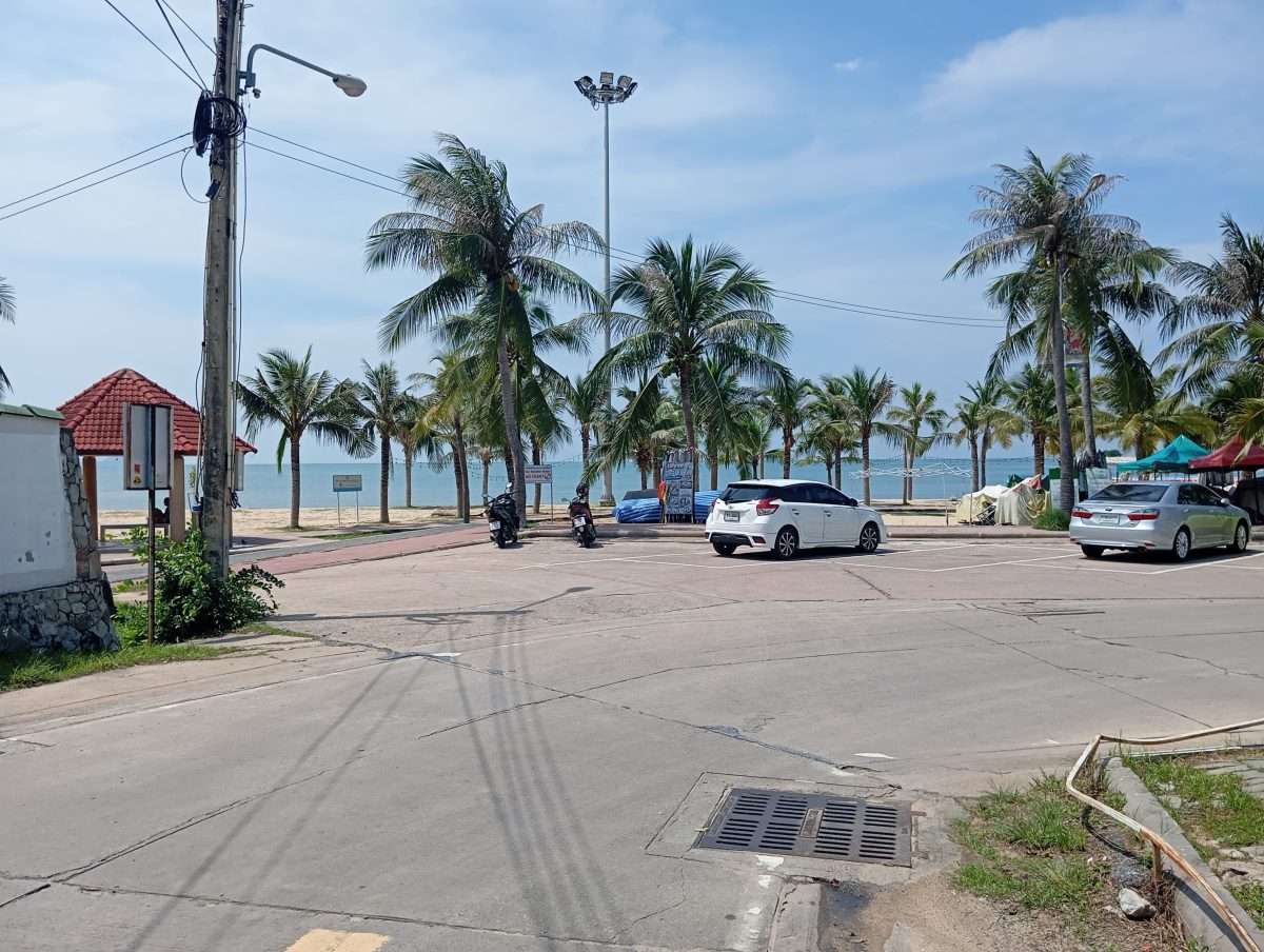 Condo for sale with a beautiful view, very to close the sea, a beautiful beach at Na Jomtien Pattaya — photo 2