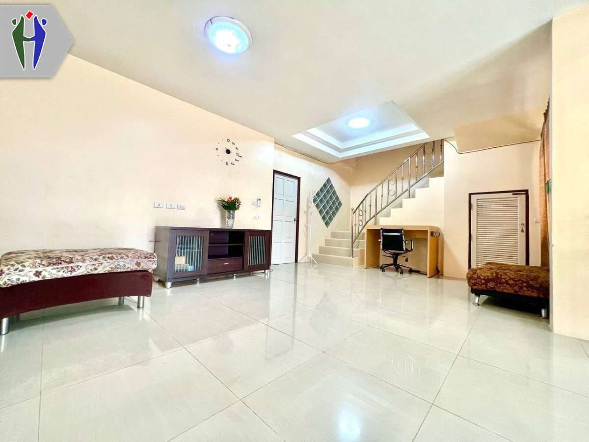 Semi-detached house for rent in Khao Noi, Pattaya — photo 3