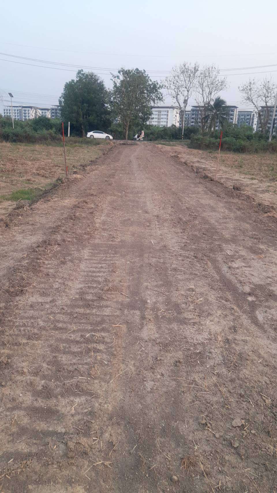 Beautiful Vacant plot of land for sale, 5 rais, valid deed, near Kaset University, Nakhon Pathom