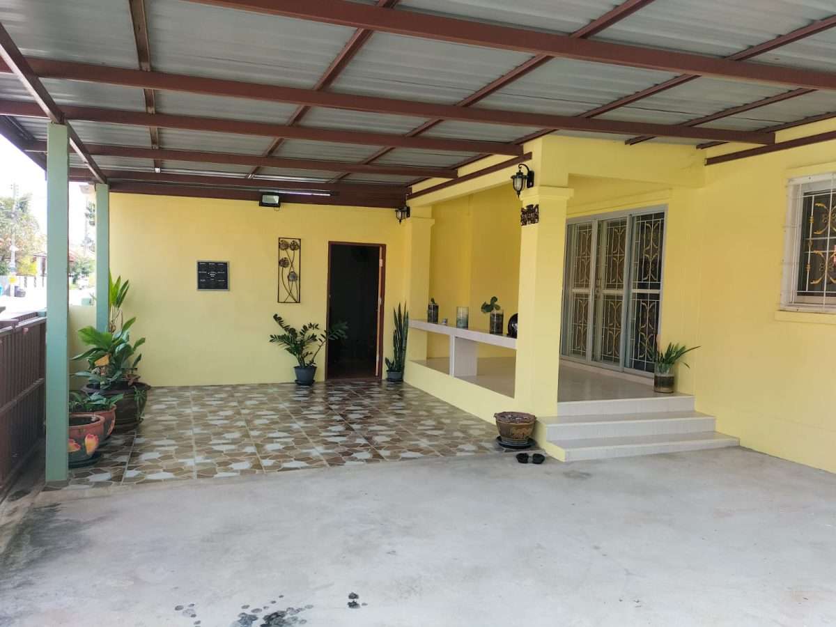 House white apartment