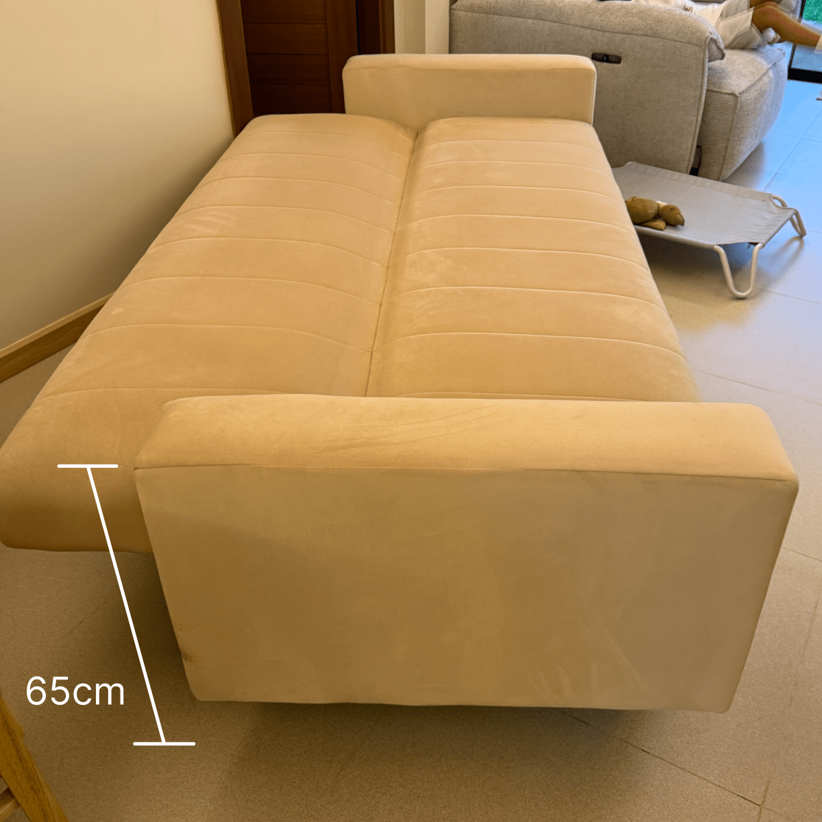 Couch 5