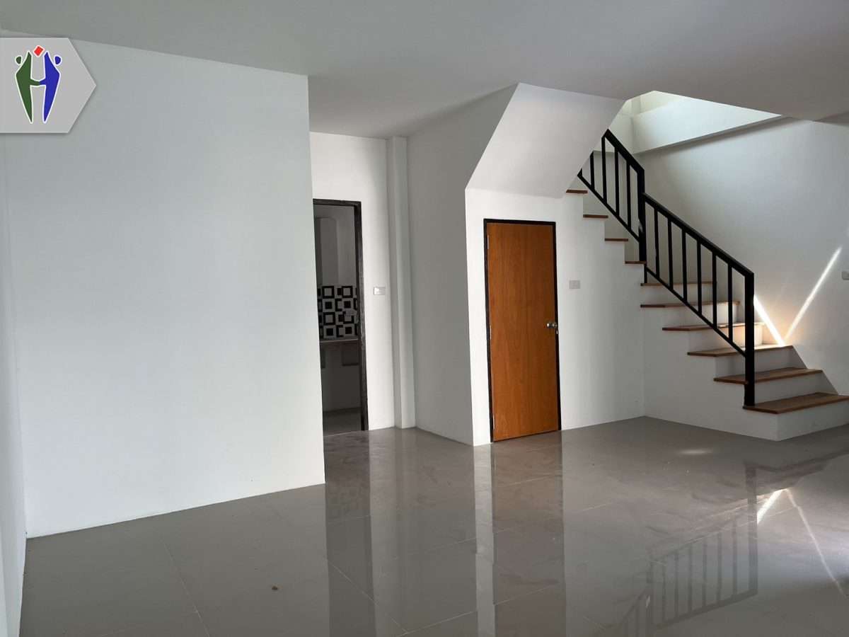 Corner Townhouse 2 Stories, For rent Khaonoi-Nernplibwan — photo 2