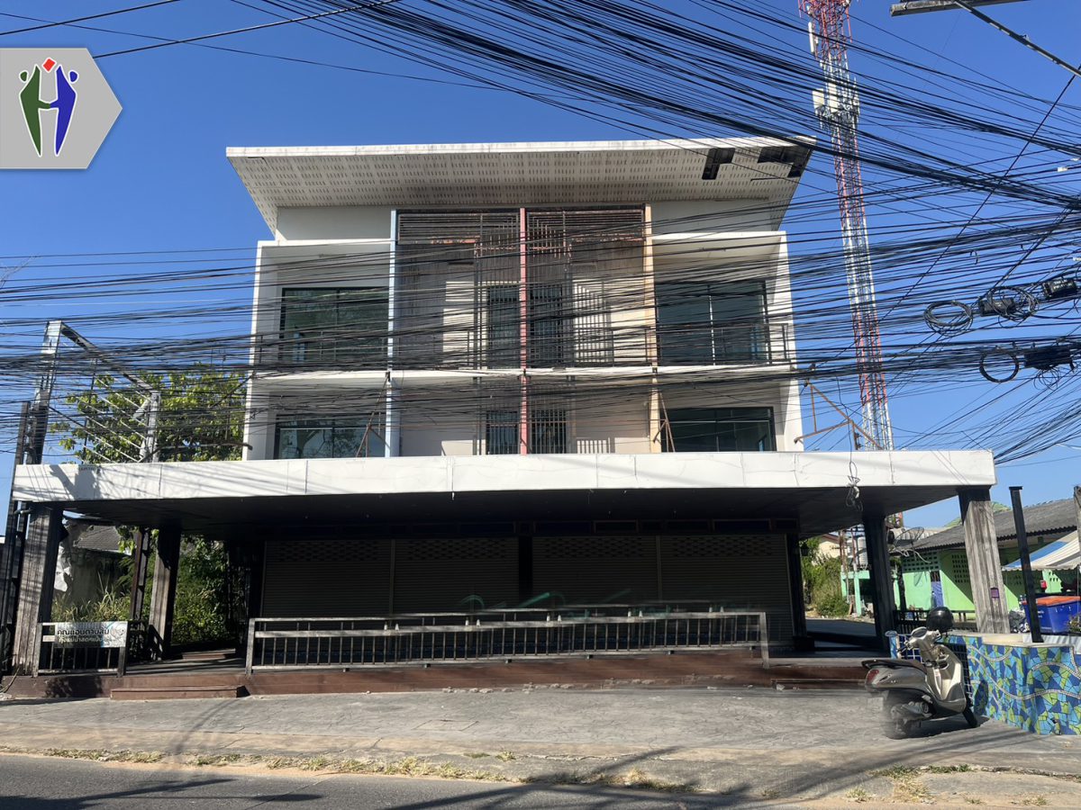 Commercial buildings Nernplubwan Central Pattaya (East side)