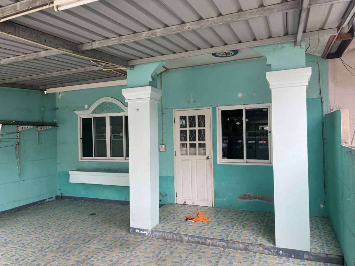 Affordable Townhouse in Prime Saphan Sung Location Investment Opportunity with Current Tenancy — photo 2