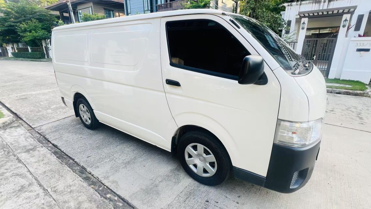 2017 Toyota Hiace
