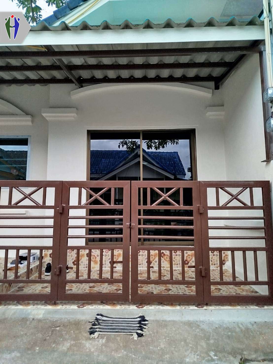 Townhouse for rent Chak-Nok , Baan Aumper. Close to Hauyai