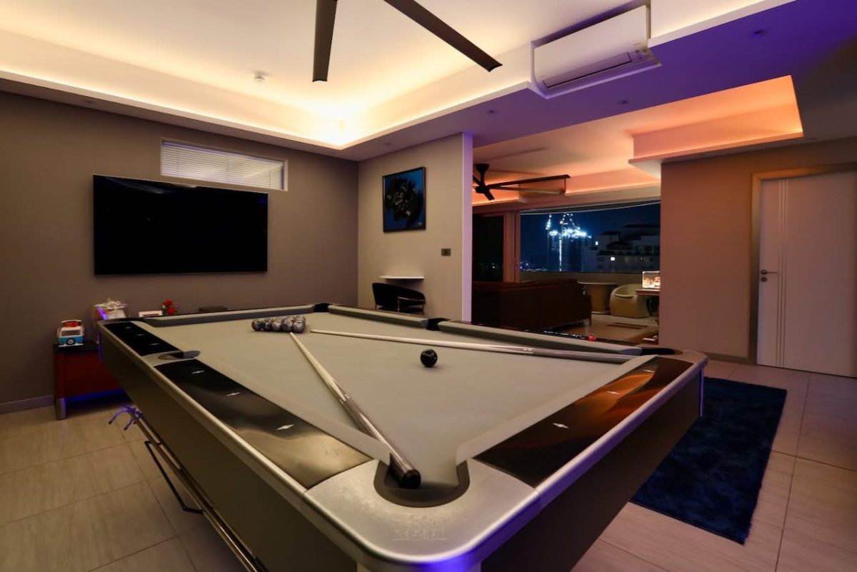 JOMTIEN FRONT-BEACH CONDOTEL