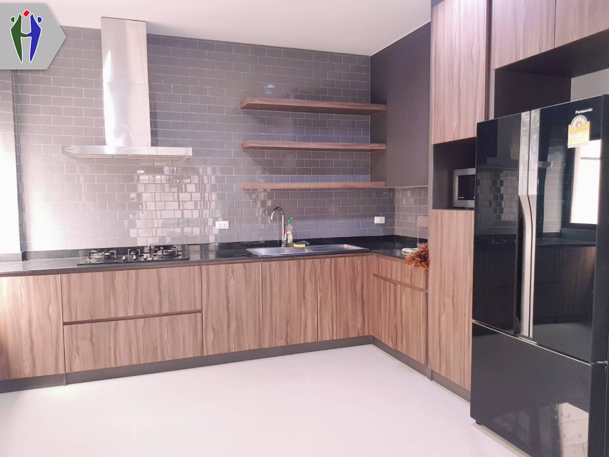 Two-story house for rent on Phatthanakan Road, Noen Phlab Wan. — photo 3