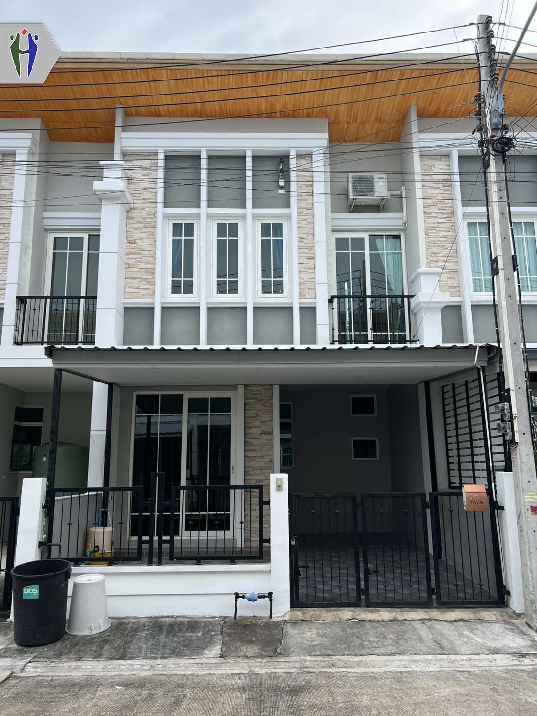 Townhouse for rent 23,000 baht, Soi Khao Talo, South Pattaya.