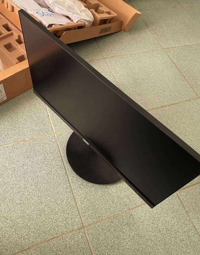 LCD Monitor – New – Philips Brand